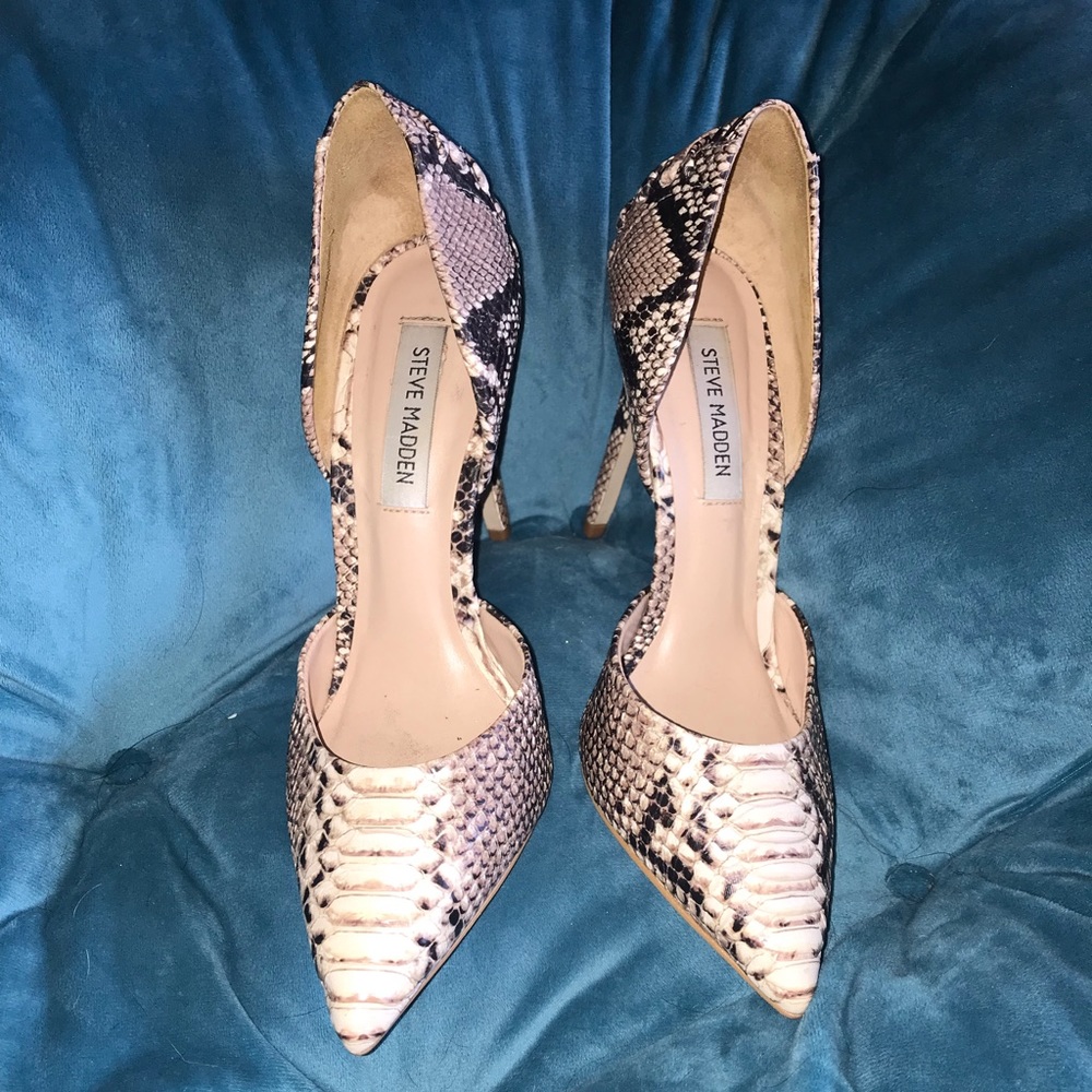Snake skin pumps